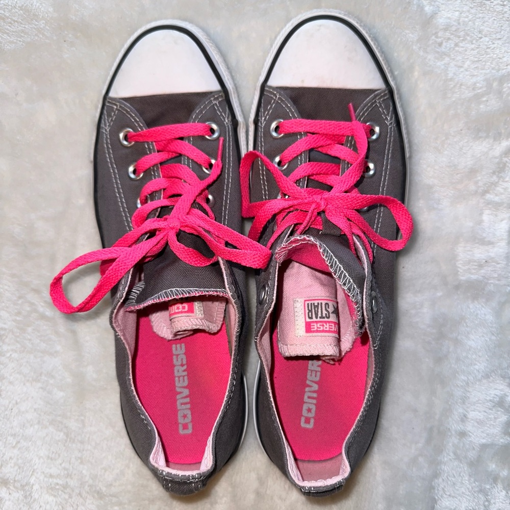 Converse size 10 women’s